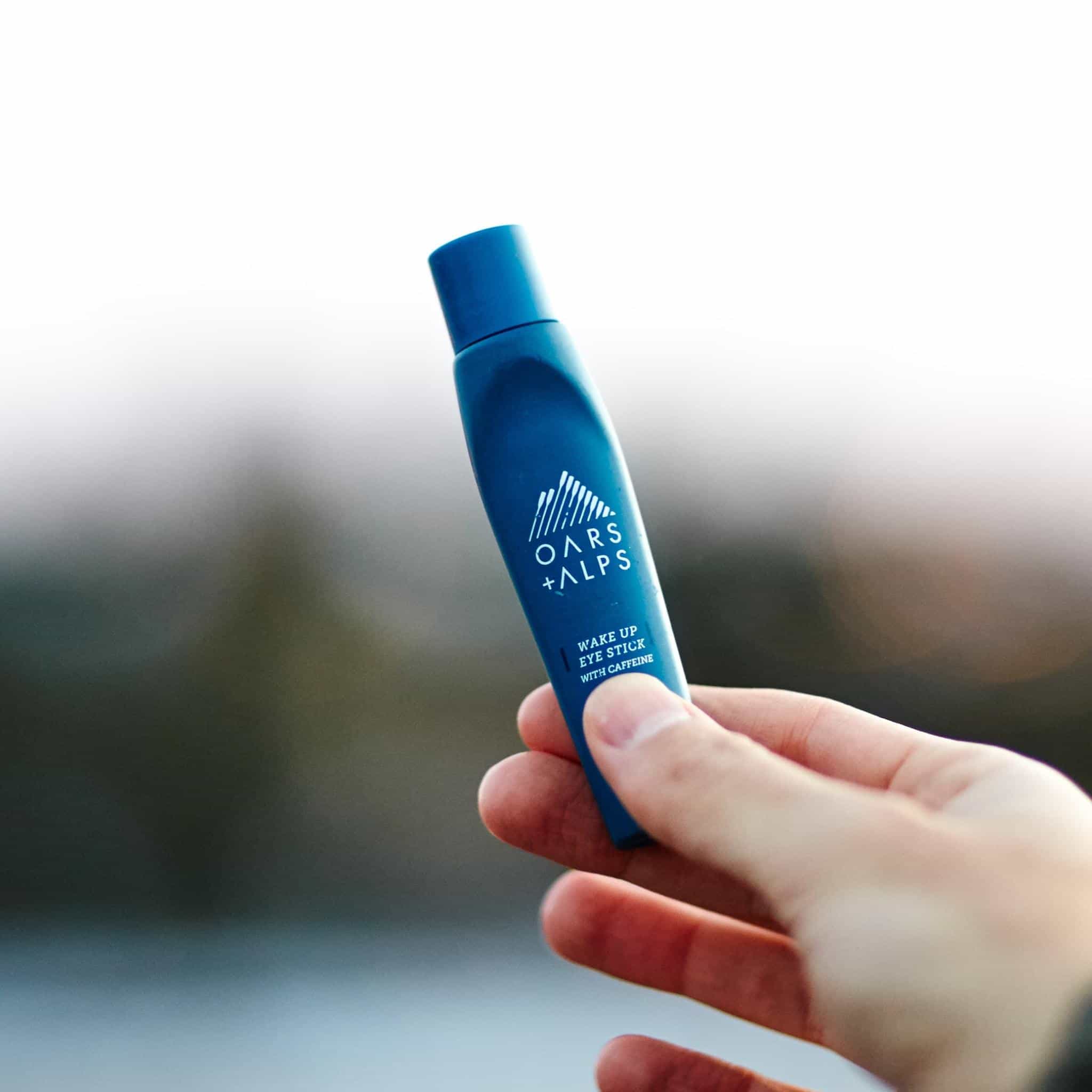 Oars + Alps Wake Up Men's Eye Roller and Eye Depuffer, Caffeine Infused