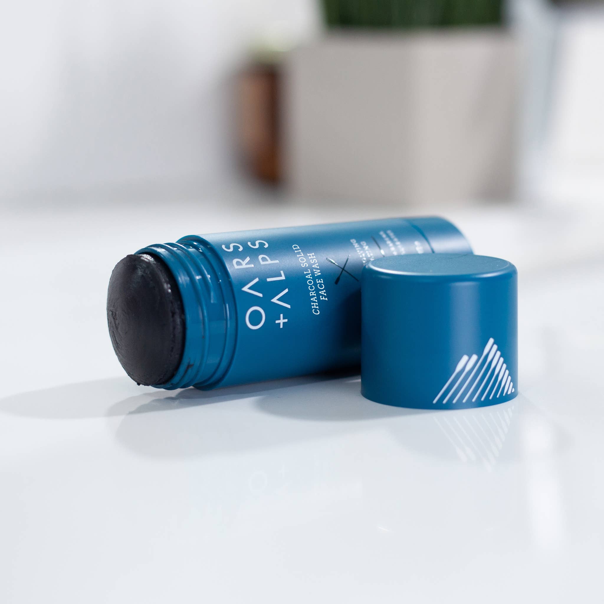 Oars + Alps Charcoal Solid Face Wash