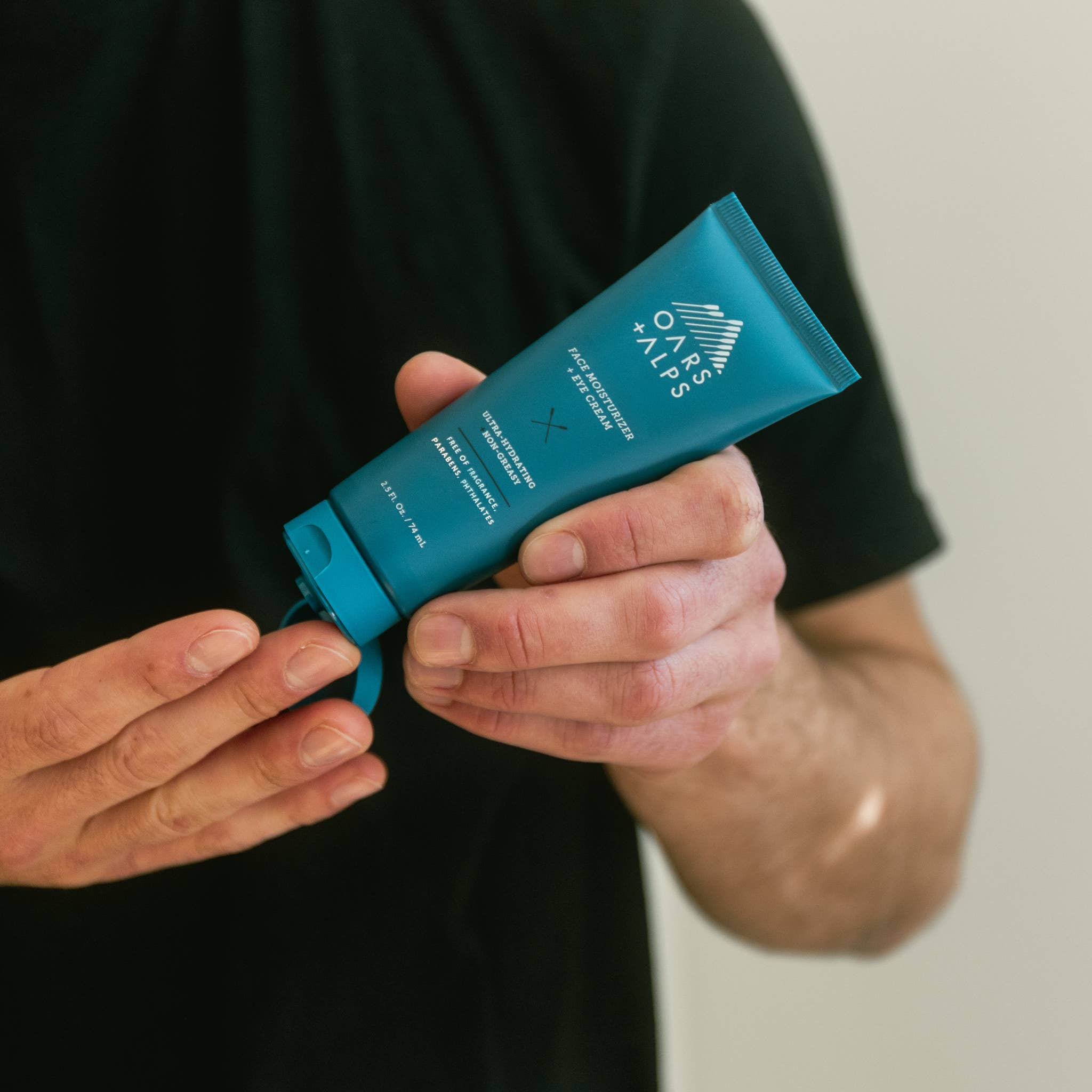 Oars + Alps Men's Face + Eye Cream Moisturizer with Shea Butter and Jojoba Oil